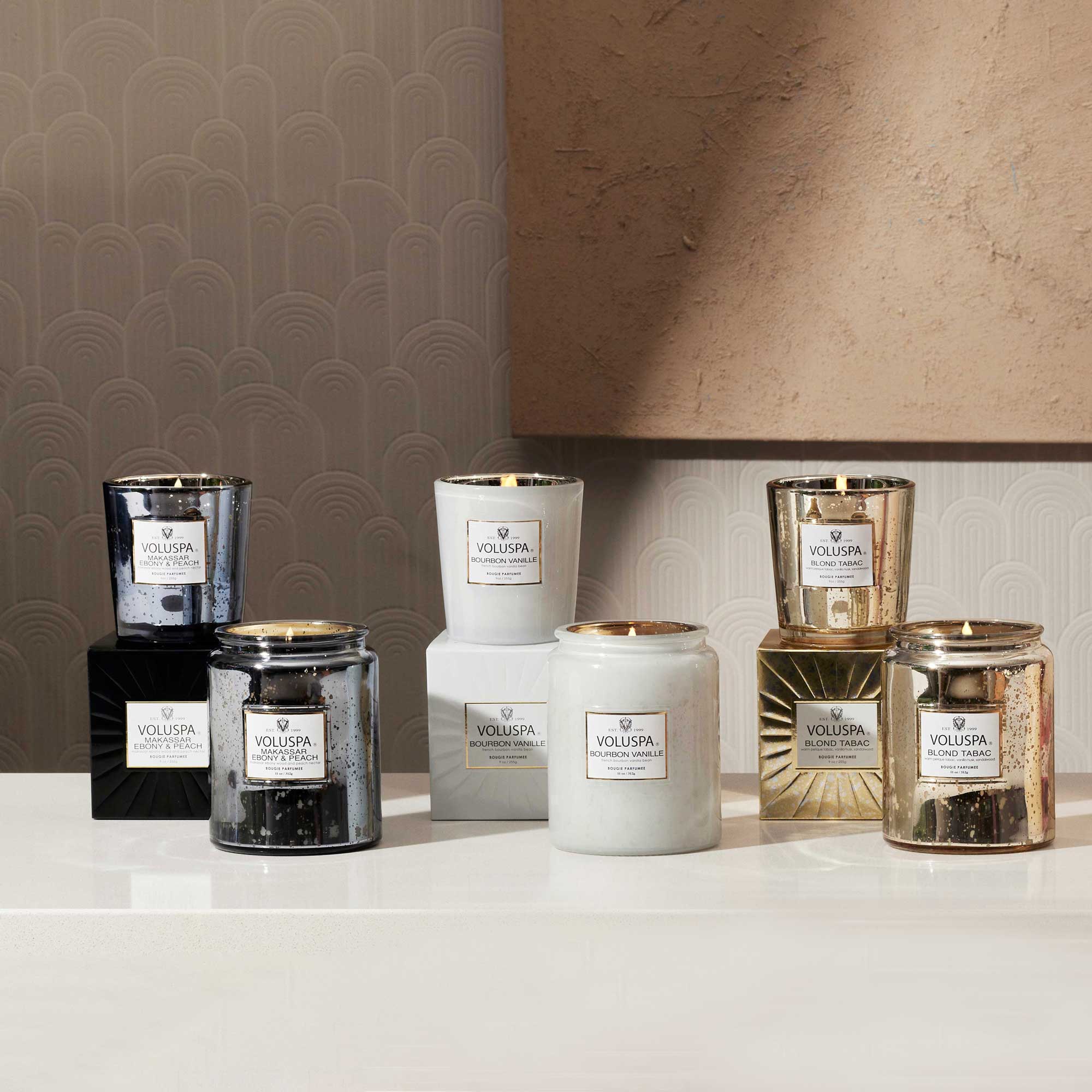 Makassar Ebony & Peach - Classic Candle - Image 2