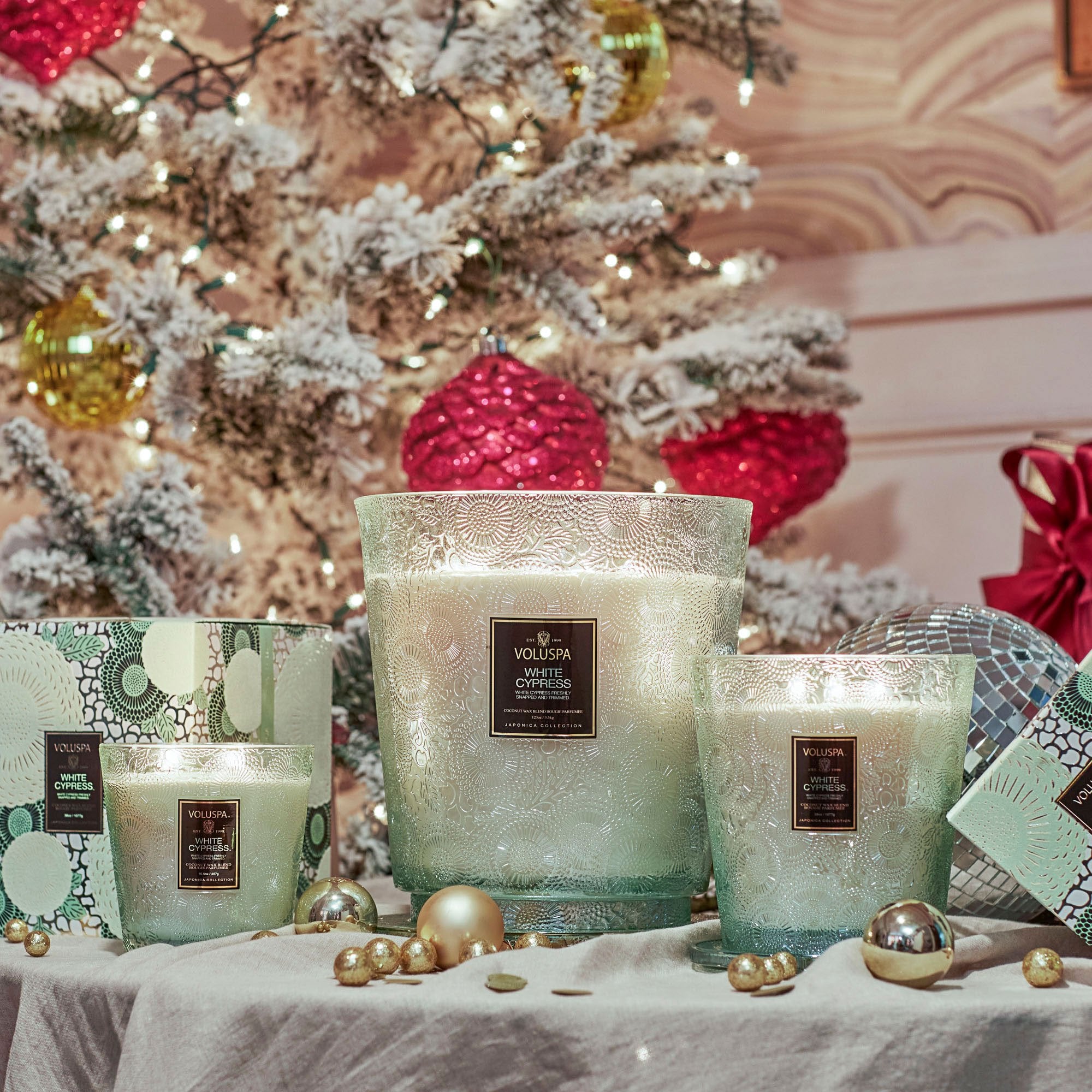 White Cypress - 5 Wick Hearth Candle - Image 2